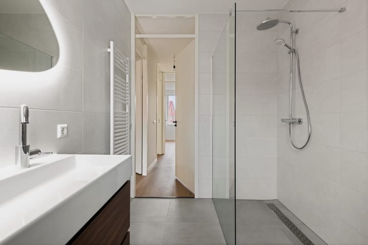 Foto 19 van Mahoniehout 85