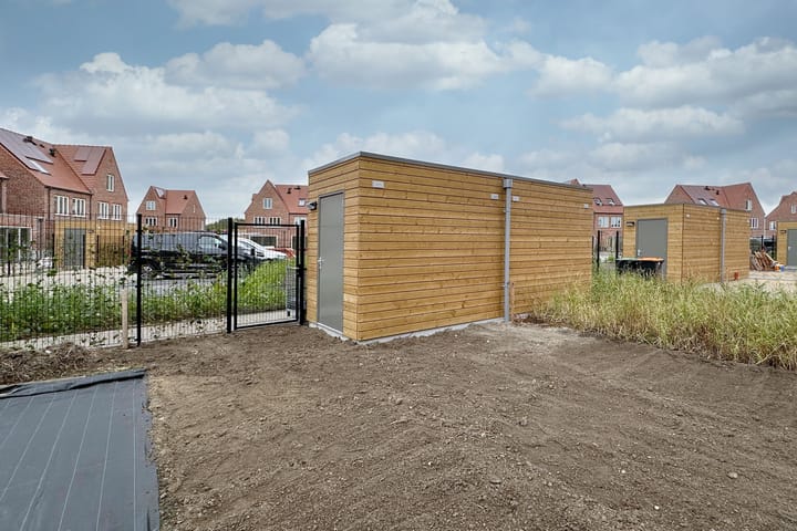 Foto 25 van Mahoniehout 85