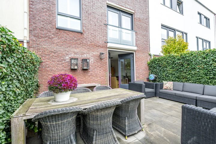 Foto 15 van Hogerhoeve 37