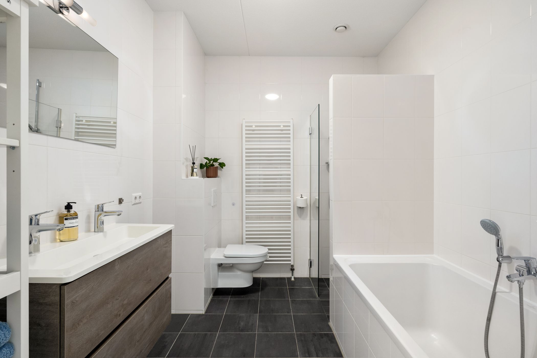 Photo 27 of Albert Sabinhof 25