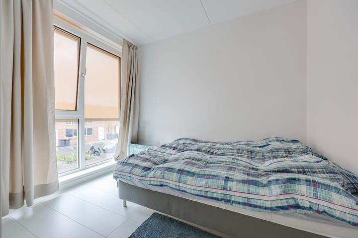 Photo 21 of Anna J. Cooperstraat 63