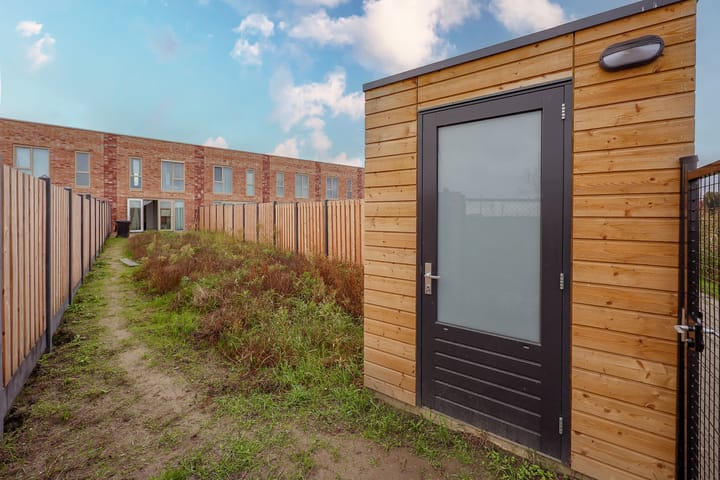 Photo 26 of Anna J. Cooperstraat 63