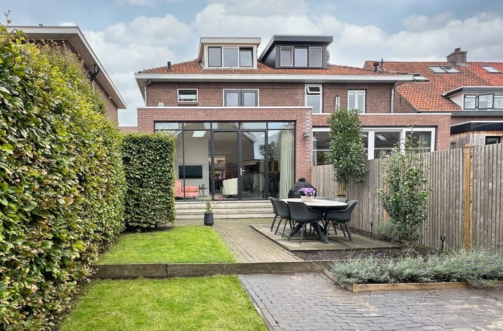 Photo 3 of Burgemeester Trooststraat 7