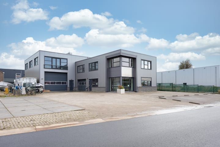 Waardwei 9, Makkum