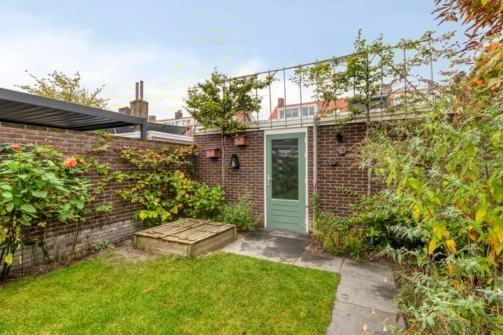 Photo 32 of Ganzebloemstraat 18