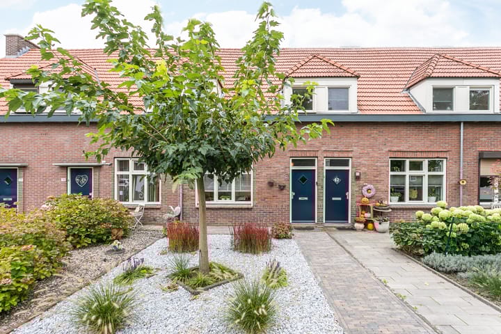 Photo 1 of Dr. A. Kuyperstraat 81