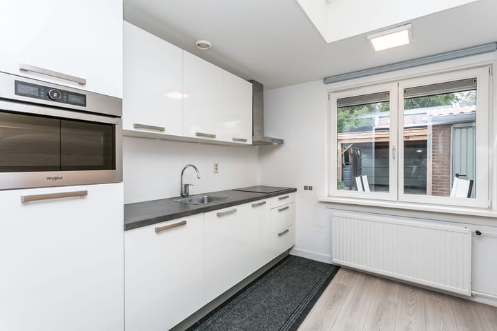 Photo 3 of Dr. A. Kuyperstraat 81