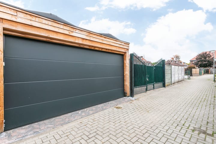 Photo 26 of Dr. A. Kuyperstraat 81