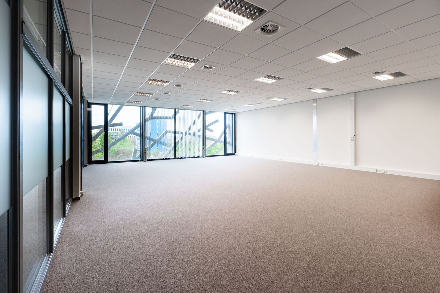 View photo 3 of Zilverparkkade 18