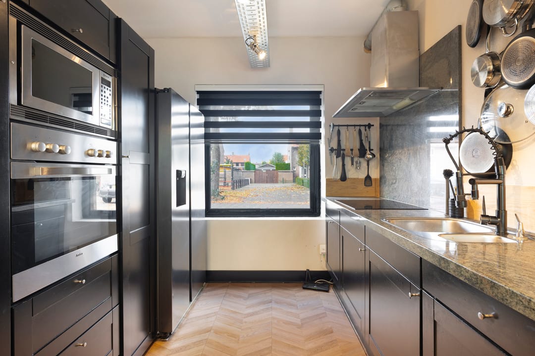 Photo 11 of Roodborststraat 45