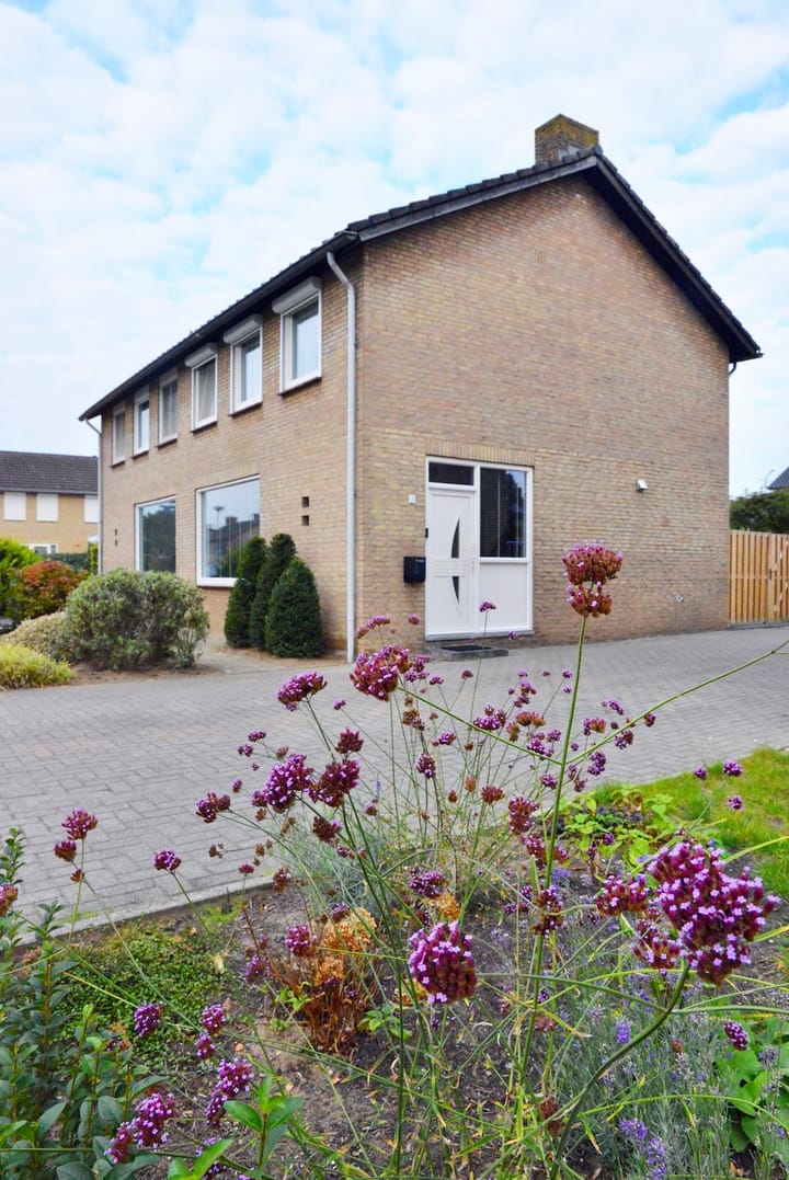 Photo 23 of Kennedystraat 3