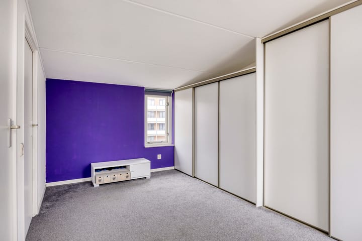 Photo 30 of Naardenstraat 57