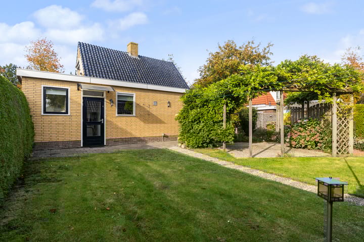 Foto 2 van Julianalaan 24