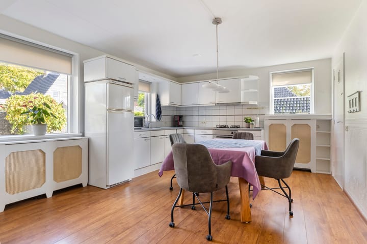 Foto 11 van Julianalaan 24