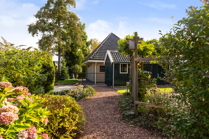 Foto 25 van Julianalaan 24