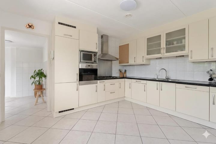 Photo 17 of Vinkenkade 55