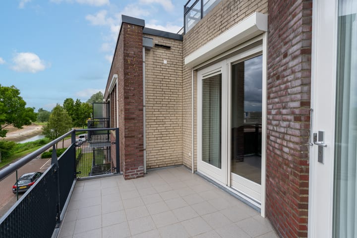 Photo 14 of Ossenwaard 52