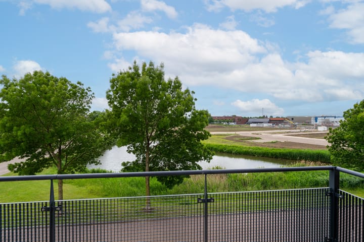 Photo 16 of Ossenwaard 52