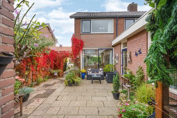 Photo 35 of Zandstraat 18