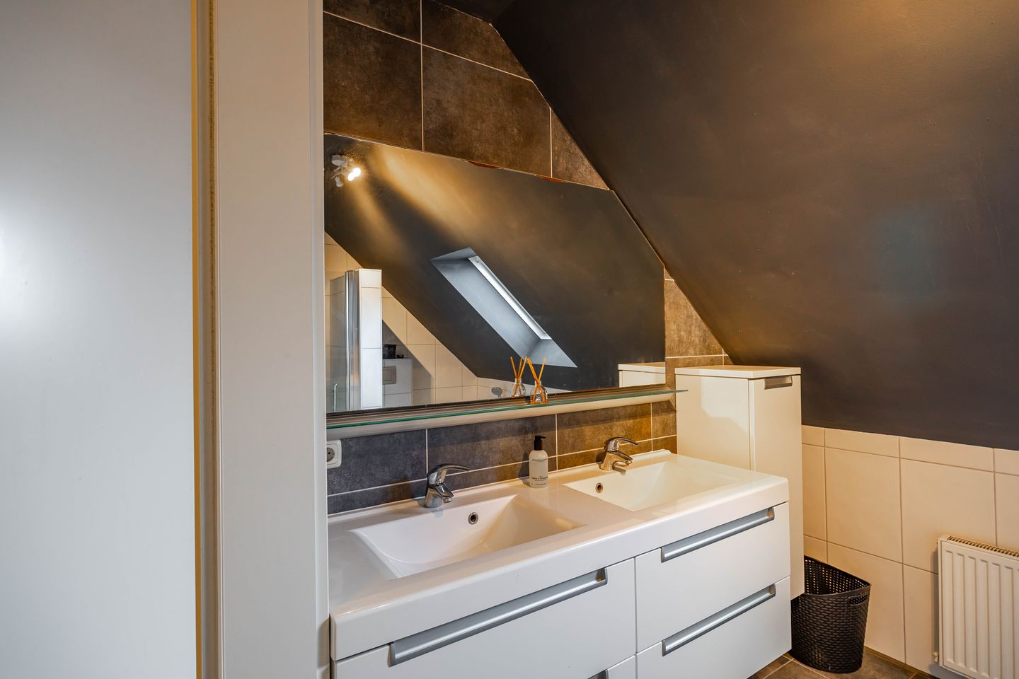 Foto 34 van Jonker Egbert Clantsngl 41