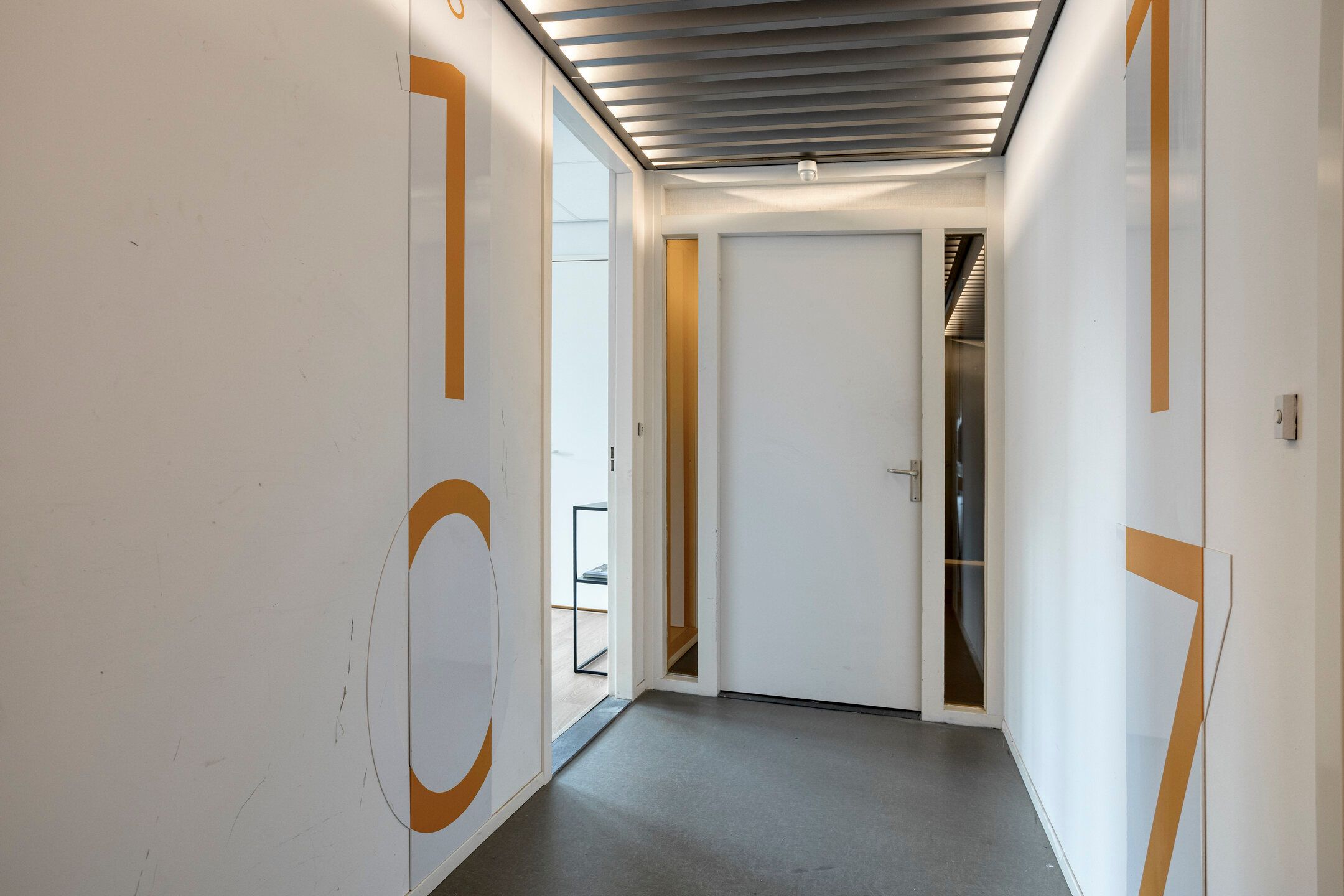 Photo 9 of Kalverstraat 8-10