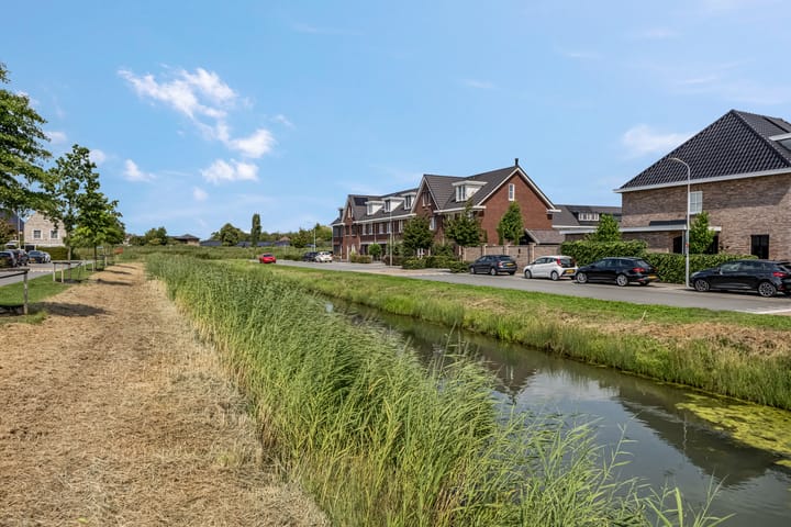 Foto 14 van Burgemeester R Tjalmastraat 1