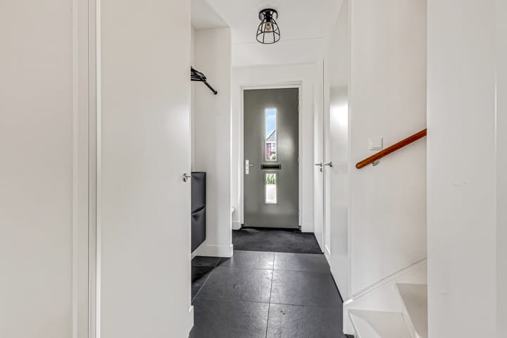 Foto 16 van Burgemeester R Tjalmastraat 1