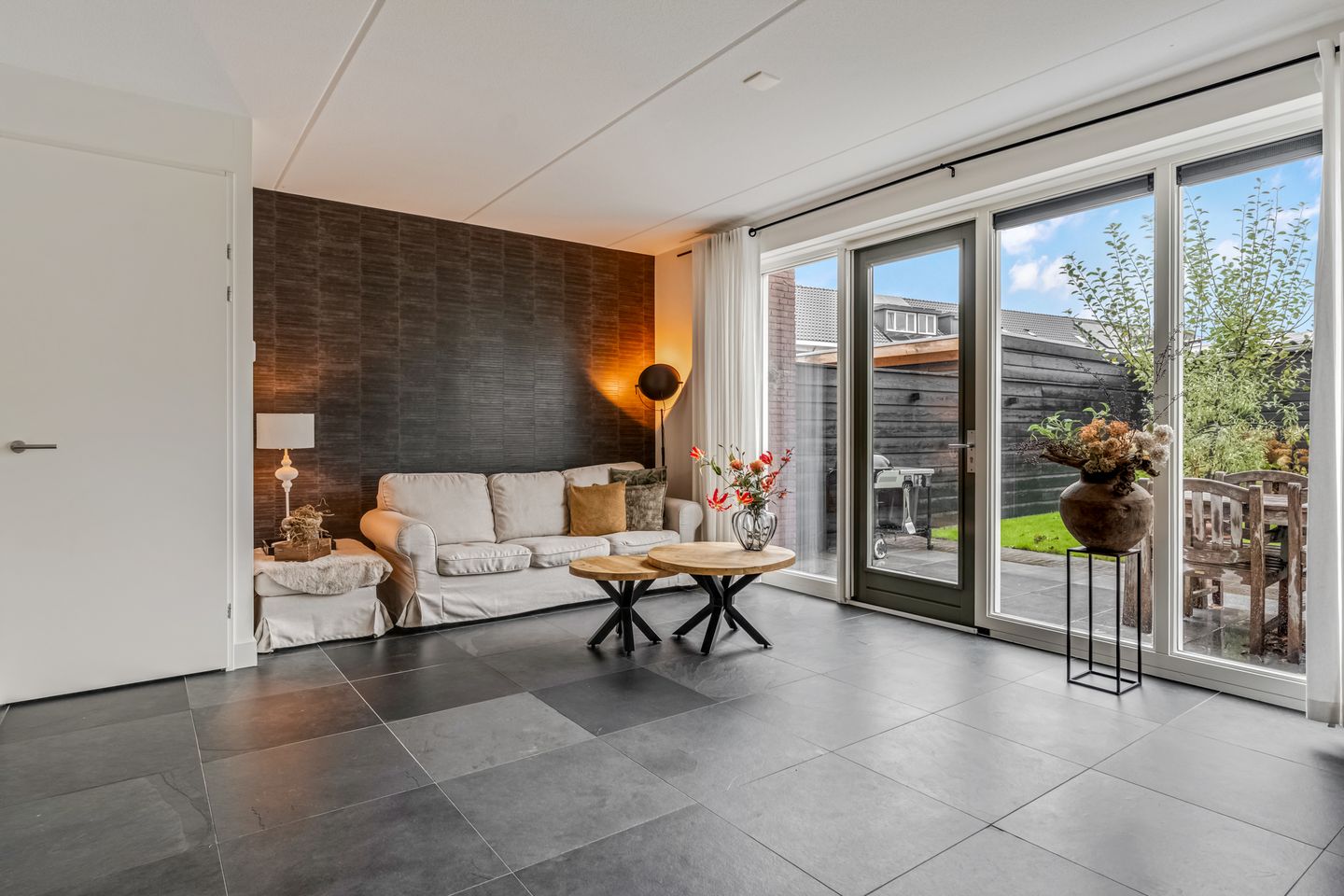 Foto 20 van Burgemeester R Tjalmastraat 1