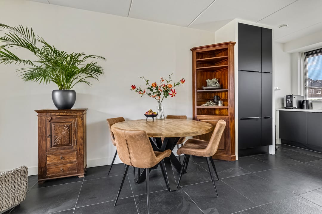 Foto 22 van Burgemeester R Tjalmastraat 1