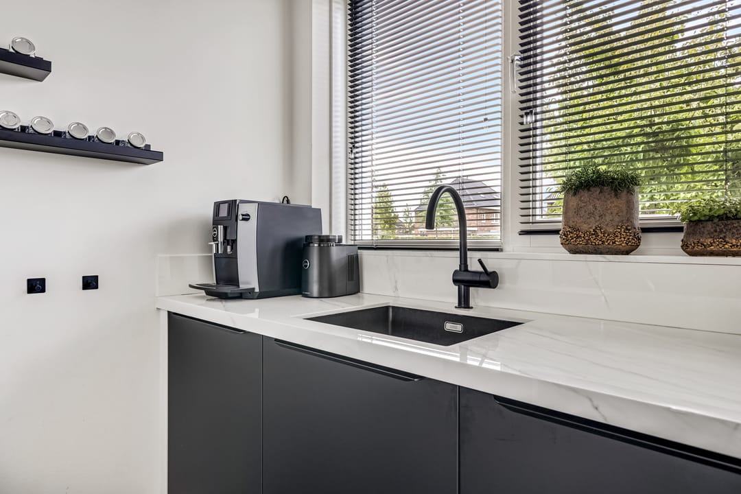 Foto 26 van Burgemeester R Tjalmastraat 1