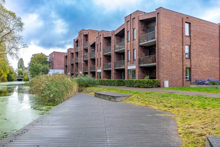 Foto 5 van Helper Westsingel 49-8