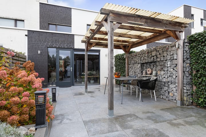 Foto 3 van Vuurvlinder 146