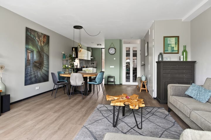 Foto 8 van Vuurvlinder 146