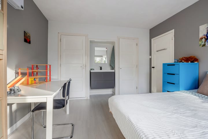 Foto 16 van Beneden Molendijk 5