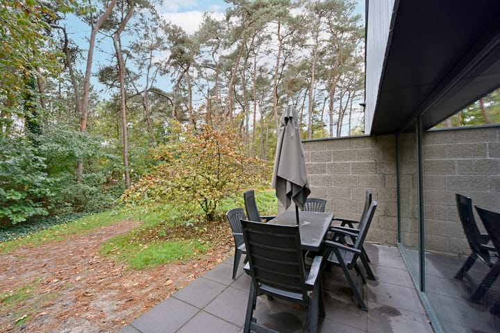 Photo 22 of Vennenbos 542