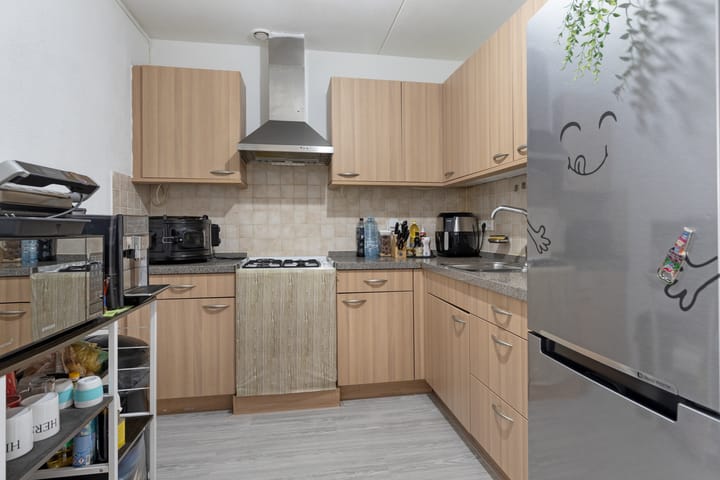 Photo 15 of Osdorper Ban 90-A8