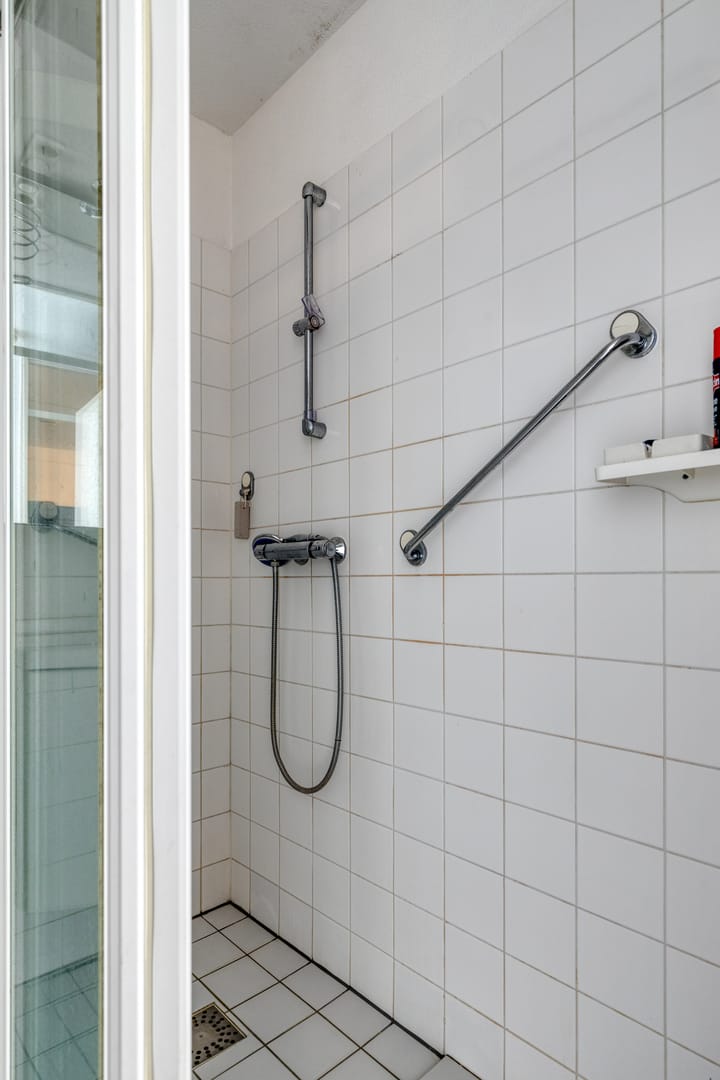 Photo 20 of Osdorper Ban 90-A8