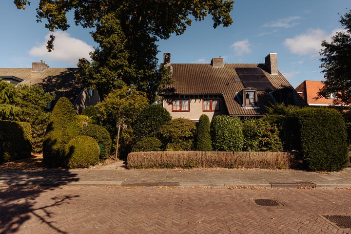 Foto 44 van Helmlaan 13