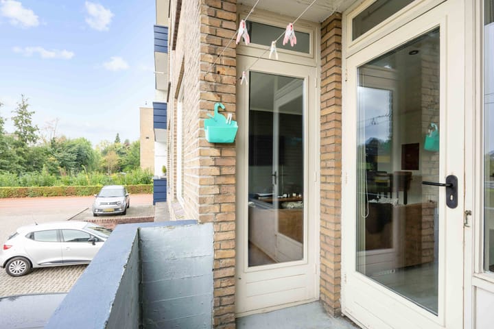 Photo 8 of Jachtlaan 18