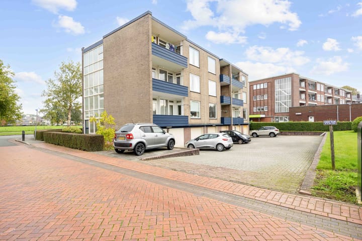 Photo 25 of Jachtlaan 18