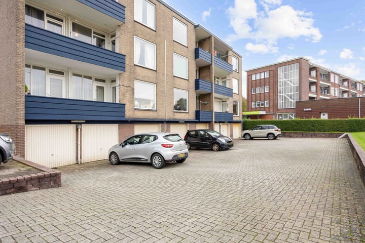 Photo 26 of Jachtlaan 18