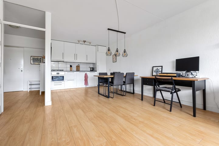 Photo 28 of Witte de Withlaan 22