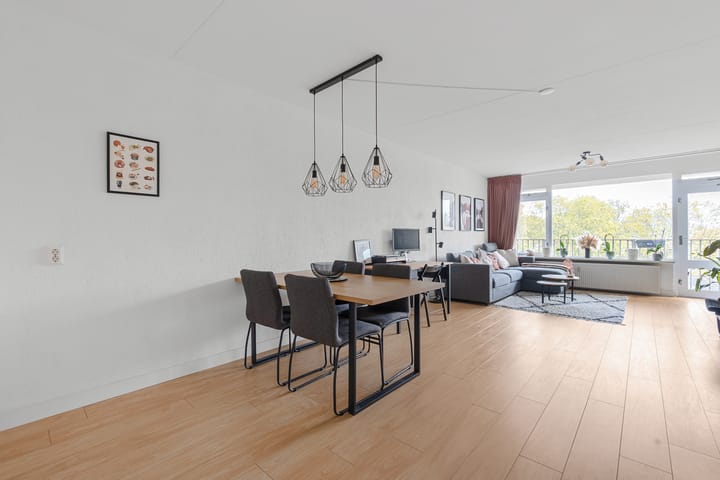 Photo 34 of Witte de Withlaan 22