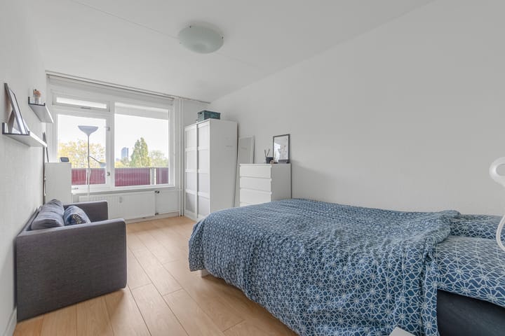 Photo 36 of Witte de Withlaan 22