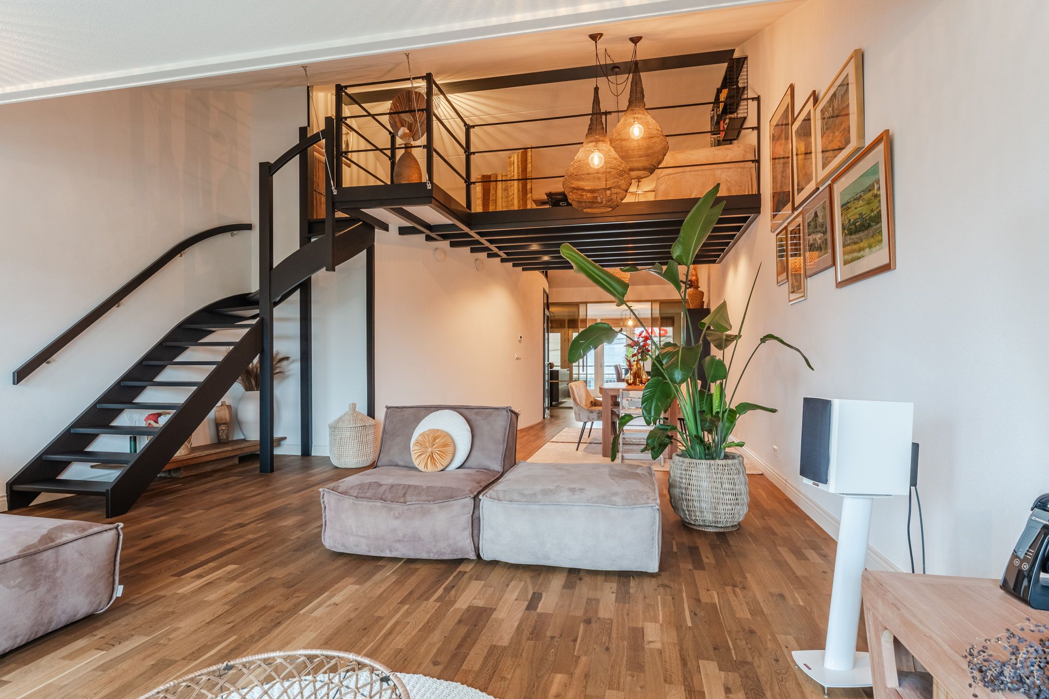 Photo 24 of Pieter Doelmanstraat 13-E