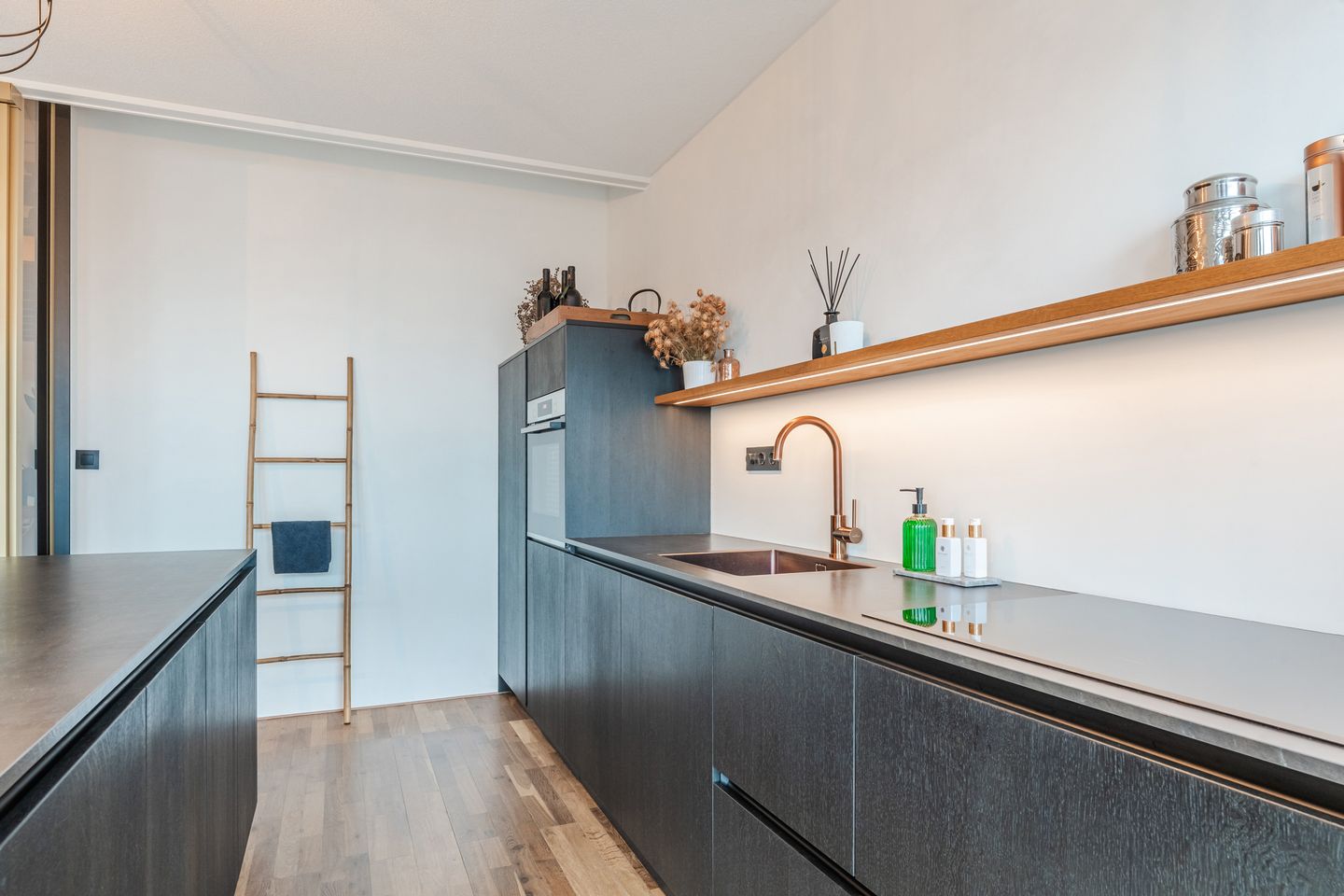 Photo 35 of Pieter Doelmanstraat 13-E