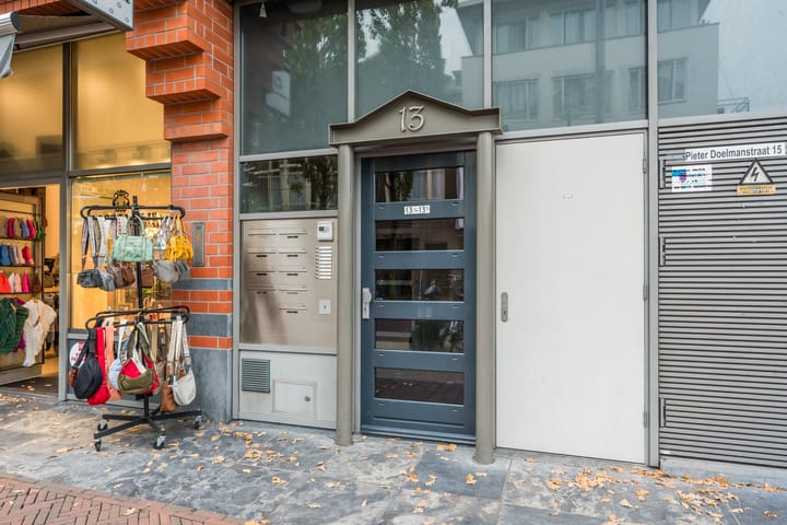 Foto 50 van Pieter Doelmanstraat 13-E