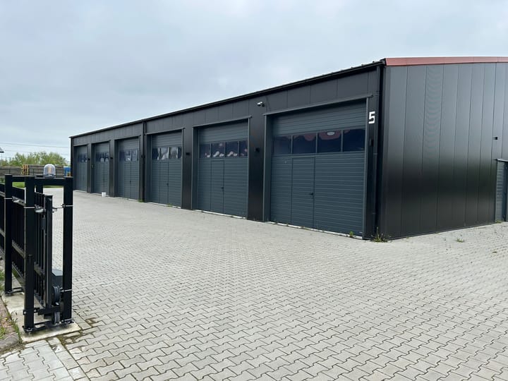 Buizerd 5, Spijk (GR)