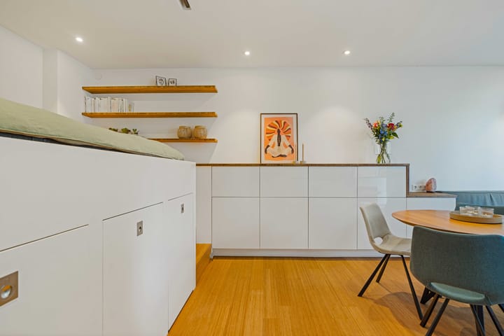 Foto 7 van Van Ostadestraat 15-2A