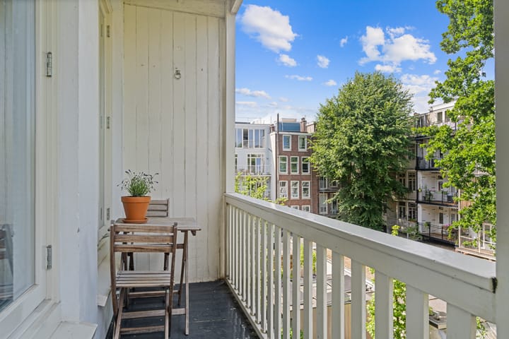 Foto 13 van Van Ostadestraat 15-2A